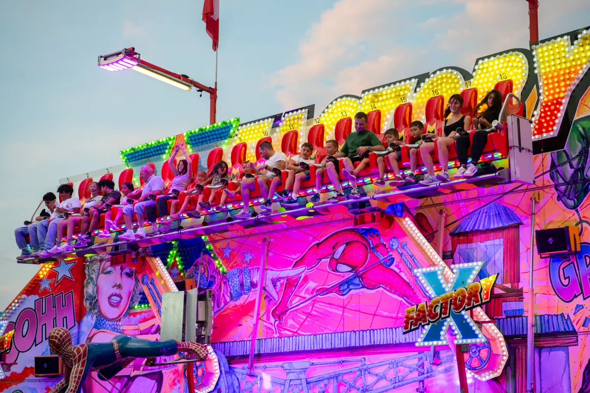 Ein Adrenalinkick an der Jubiläumsausgabe der Chilbi ist garantiert. (Archiv) Man sieht eine Chilbibahn.